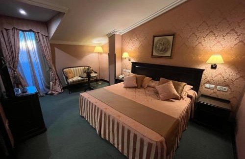 Linares Hotel | Santiago