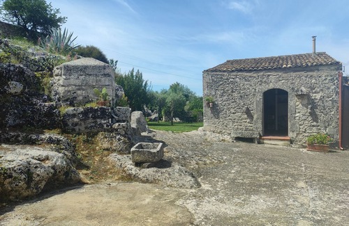 Palazzolo Acreide Historic Centre House | Santolìo Country Retreat