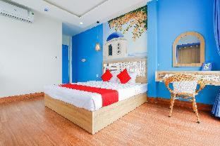 Cam Le Hotel | Santorini House and Coffee