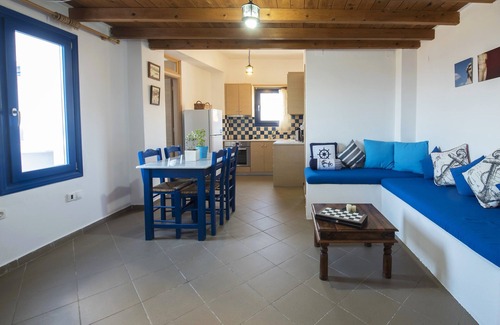 Messaria Apartment | Santorini Traditional Suites