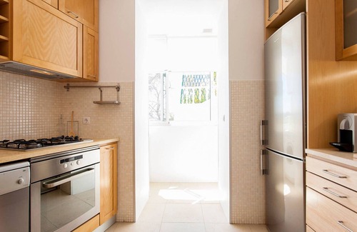 Lisbon Old Town Apartment | Santos River View Terrace - Boutique Duplex
