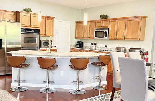 Briargrove House | Santos Vacation Villa 12 miles to Disney Spring