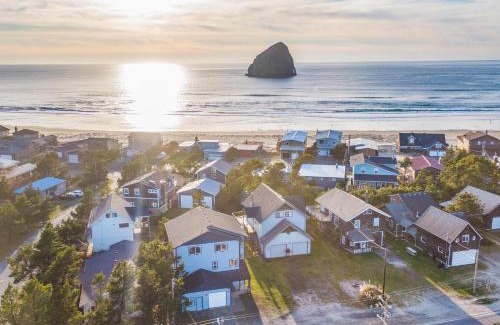 Pacific City House | Santosha