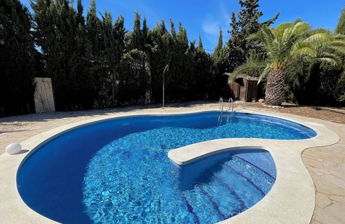 Les Tres Cales Villa | SAONA VILLAS (VN CARL) : Villa, private swiming pool, wifi, 4 people