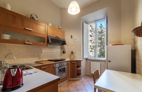 Nomentano Apartment | Sapienza University Elegant Apartment!