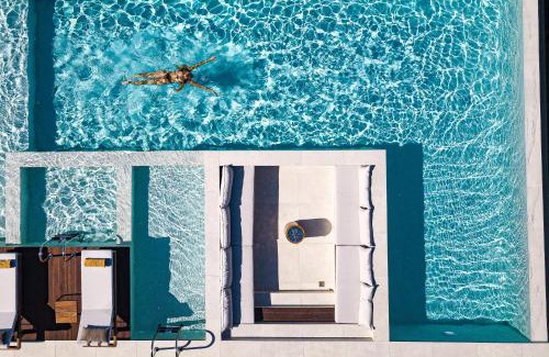 Panormos Villa | Sapphire Shores- Beachfront Retreat Zillion Villa by etouri