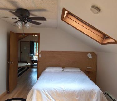 Saranac Lake Hotel | Sara Placid Inn & Suites