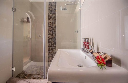 Waterval Boven Hotel | Saragossa Game Reserve