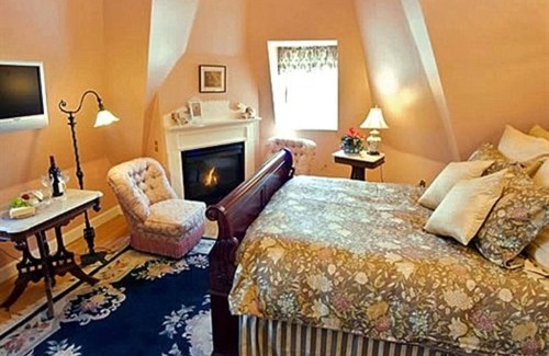 The Point Bed & Breakfast | Sarah Kendall House