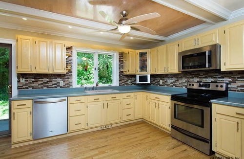 Saratoga Springs House | Saratoga Lake Huge 6BR + Private Boathouse