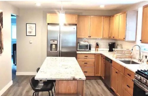 Saratoga Springs House | Saratoga Springs Getaway! Few minutes from Downtown