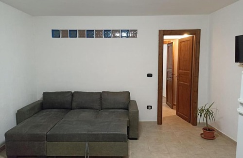 San Giovanni Suergiu House | Sardegna casa con giardino ,piscina a 3km dal mare