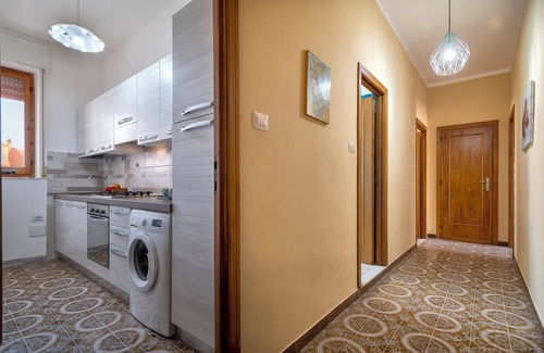 Alghero City Centre Apartment | Sardinia Re - Ugo 8 - Two Bedroom Apartment, Sleeps 4