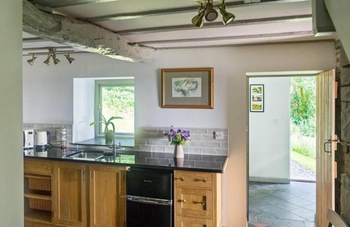 Llangadog House | Sardis Cottage