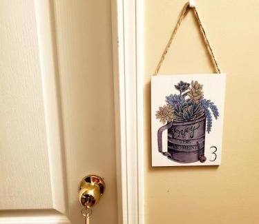 Saskatoon House | Saskatoon Lashyn Cove Homestay