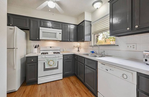 Wheeler Ridge House | Sassy Shack ~ Aggieland Vacation Rentals
