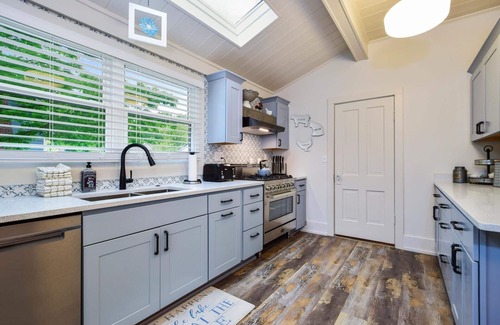 Saugatuck Villa | Saugatuck Farmhouse - Five Bedroom Villa, Sleeps 10