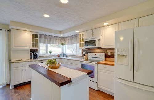 Coudersport House | Sauna, Spa & Stargazing: Coudersport Home!