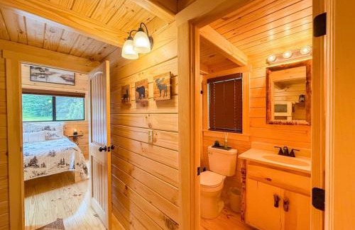 Lincoln House | SaunaHaus - Log Cabin plus Private Sauna by the Brook