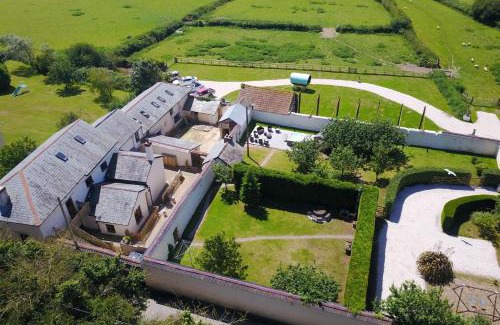 Braunton House | SAUNTON SANFIELD GRANGE 10 Bedrooms