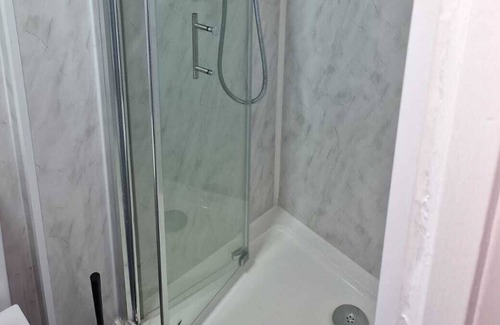Leicester House | SAV 4 Bed House - Leicester