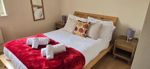 Brunel Apartment | SAV Stays Apartment Two Bed Flat Uxbridge