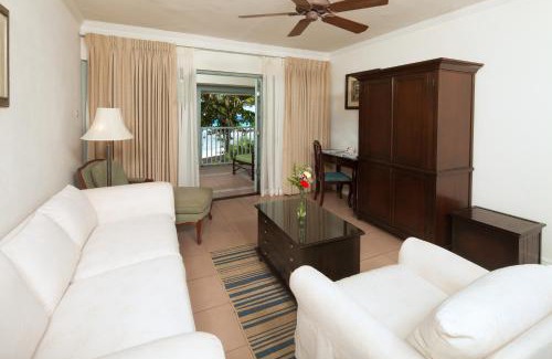 Garrison Historic Area Hotel | Savannah Beach Club Hotel