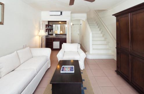 Garrison Historic Area Hotel | Savannah Beach Club Hotel