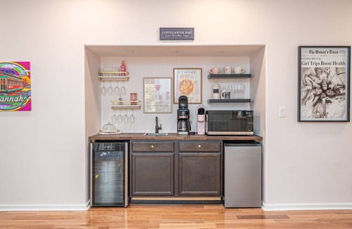 Savannah House | Savannah Dream House 4500 sqft w Elevator & more!