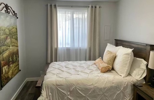 Nampa House | Savannah Guest House near NNU