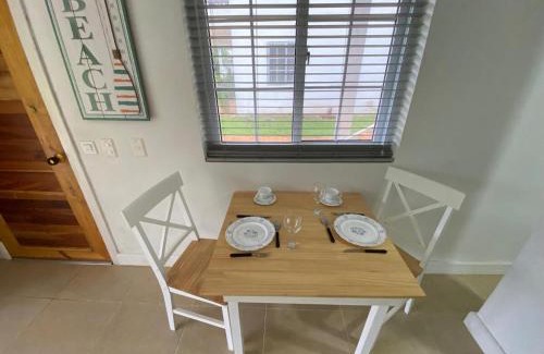 Punta Sur Apartment | Savannah Inn 204 Studio AC,Wifi,TV,