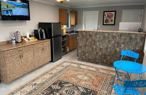 Garden City Hotel | Savannah Inn and Suites