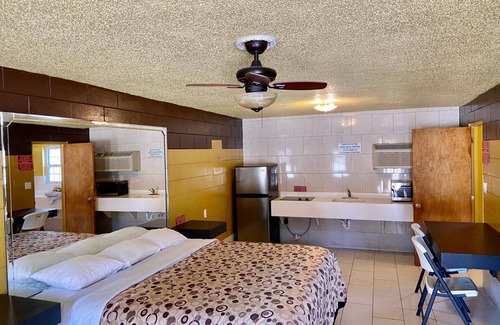 Garden City Hotel | Savannah Inn and Suites