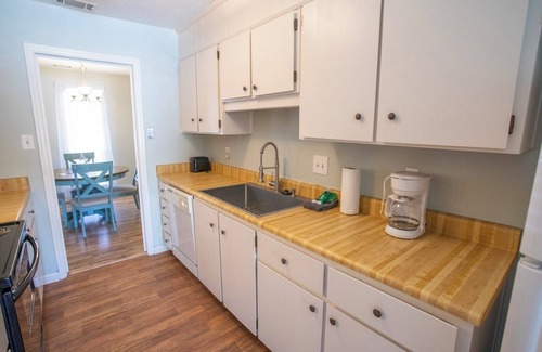 Savannah House | Savannah~Wilmington~Free TYBEE Parking Pass~POOL