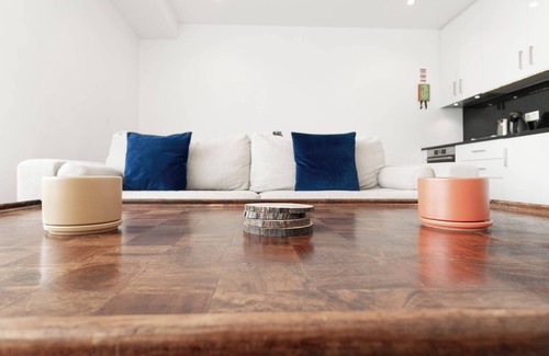 Sao Domingos de Benfica Apartment | Savory Brown Apartment, Sete Rios, Lisbon