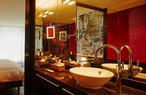 Altstadt-Nord Hotel | Savoy Hotel