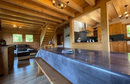 Verchaix Ski Chalet | Savoyard Chalet with Garden, Wood Stove and WIFI