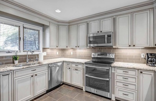 Palm Valley Condo | Sawgrass Serenity - Luxury retreat w pool & patio