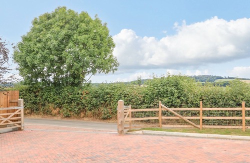 Dawlish Cottage | Sawtons Cottage 1