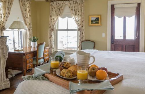 Old Saybrook Center Hotel | Saybrook Point Resort & Marina