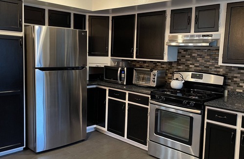 Van Nuys House | Scandinavian on Sylvan