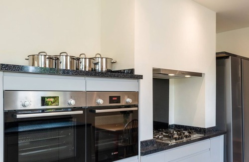 Scarborough House | Scarborough Stays|Garfield