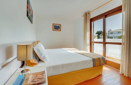 Albufeira Hotel | Scenic Albufeira Getaway Near the Coast and Buzzing Nightlife Scene
