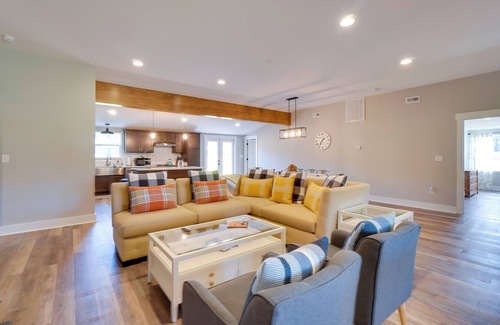 Cleveland House | Scenic Home on 20-Acre Farm: Families Welcome