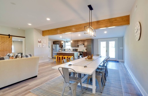 Cleveland House | Scenic Home on 20-Acre Farm: Families Welcome