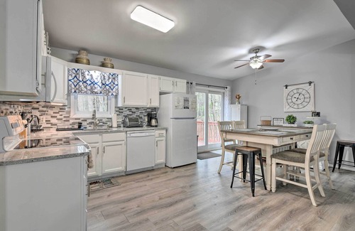 Bushkill House | Scenic Home w/Pool Access: 3 Mi to Bushkill Falls