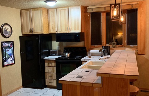 Lutsen House | Scenic Ski-In/Ski-Out Townhome with Resort Perks