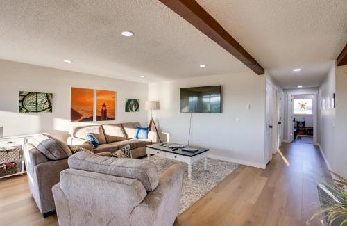 Northeast Tacoma Apartment | Scenic Tacoma Apartment with Deck and Fire Pit!