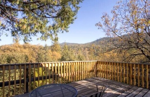 Oakhurst Cabin | Scenic Wonders Lazy Bear Lodge 4 Bedroom