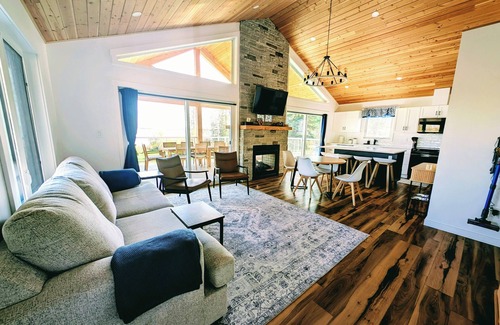 Central Alberta Cabin | Scenic year round cabin at Lac La Nonne
